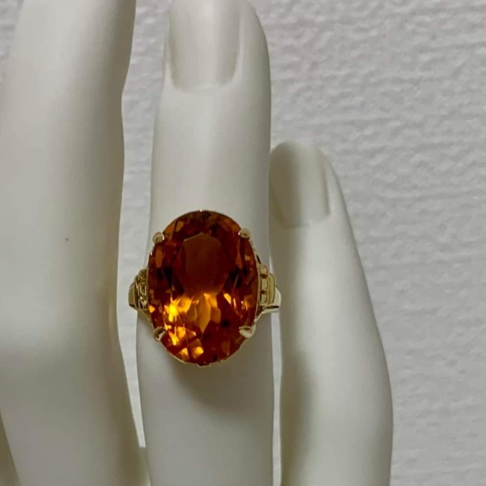 K18 Japan Gold Citrine Ring size 6.5